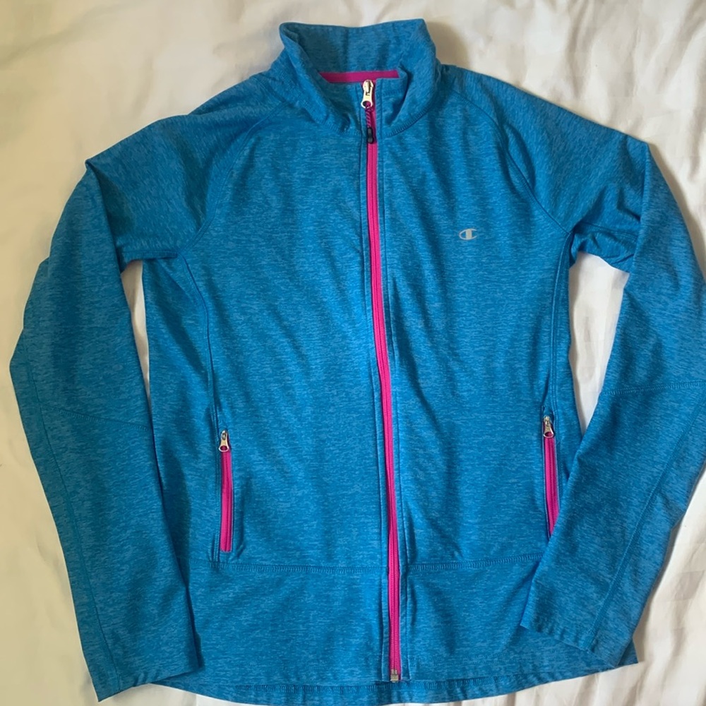 Champion heathered sky blue  zip front stretch long sleeve jacket/sweater EUC